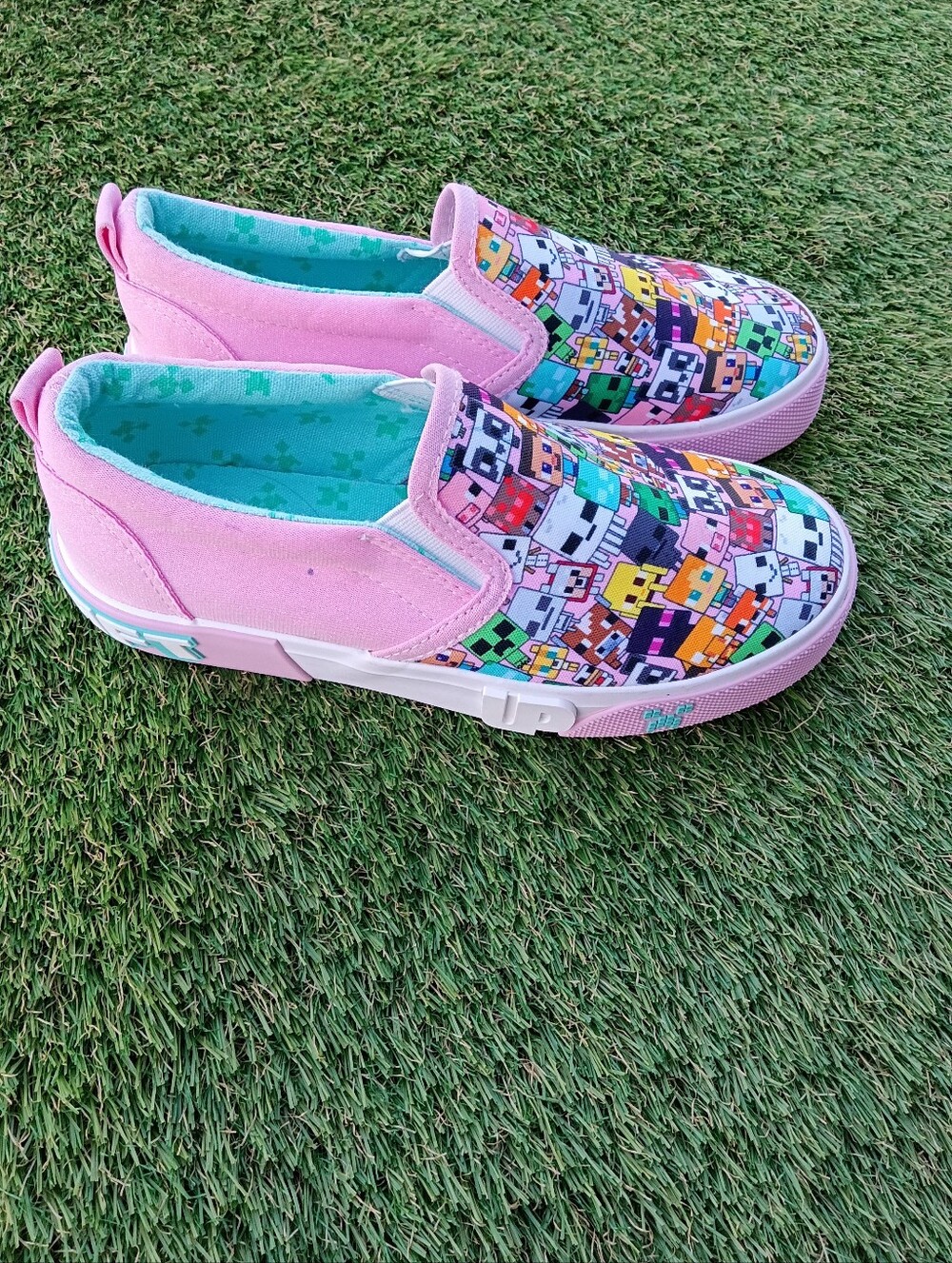 Minecraft Kids Pink Slip-On Canvas Shoes with Colorful Pixel Character Print